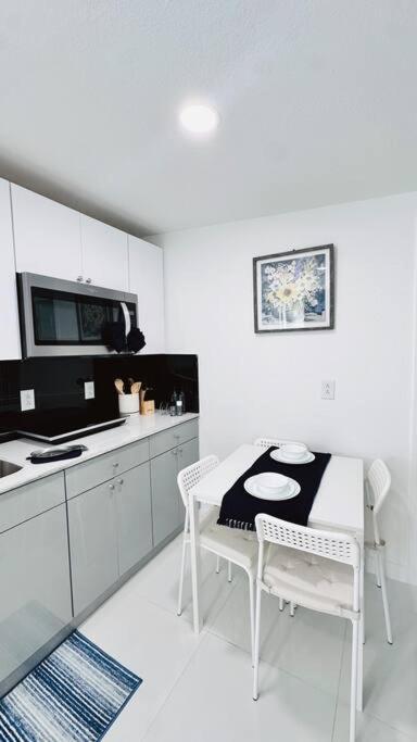 Conociendo Miami Apartment Hialeah Bagian luar foto